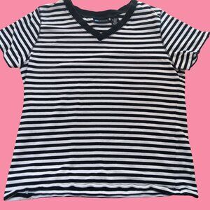 Large Women's T-shirt Black & White Striped V-Neck Relativity Cotton/Spandex